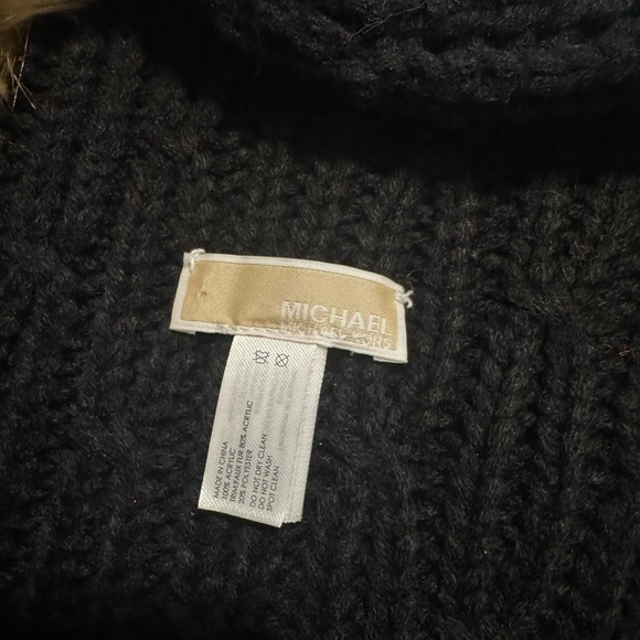 Michael Kors Black Neck Warmer With Faux Fur Pom Pom - Picture 3 of 4